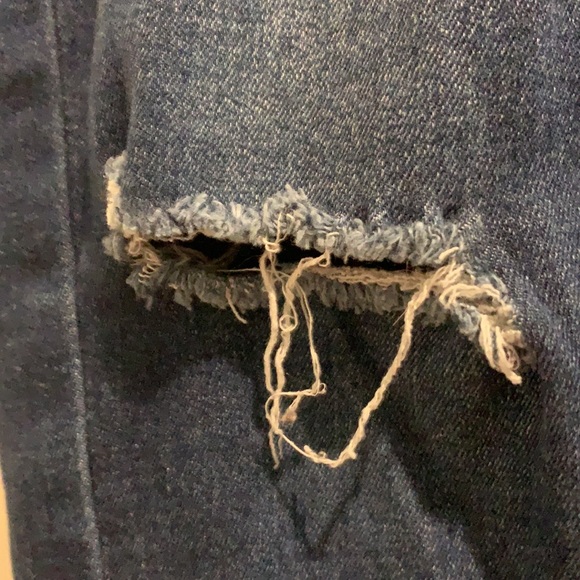 Cute Three Button Wax Jeans - Picture 5 of 11